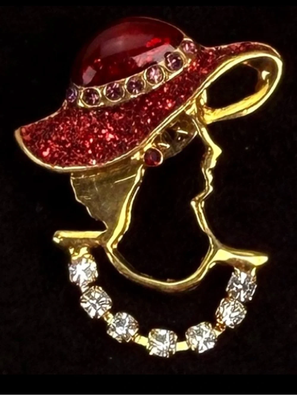 Vintage, goldtone, red bling, lady, in hat, brooch pin